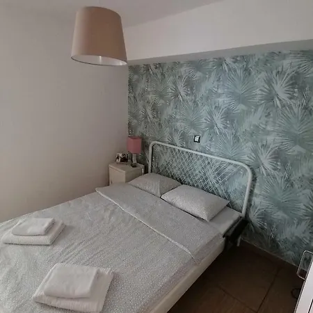 Pop Lägenhet Crveni Vrh