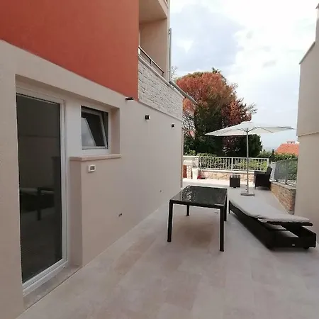 Apartment Pop